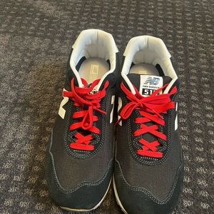 Like New worn once Mens New Balance Sneakers